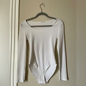 MANGOPOP (Amazon Brand) Bodysuit.